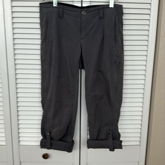 Kuhl gray convertible pants with zipper/drawstring/ button front  size 6 short. - Picture 6 of 9